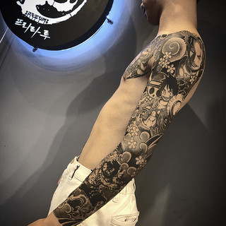 索隆印記 校園花臂文化中的動漫符號與情感聯(lián)結(jié)